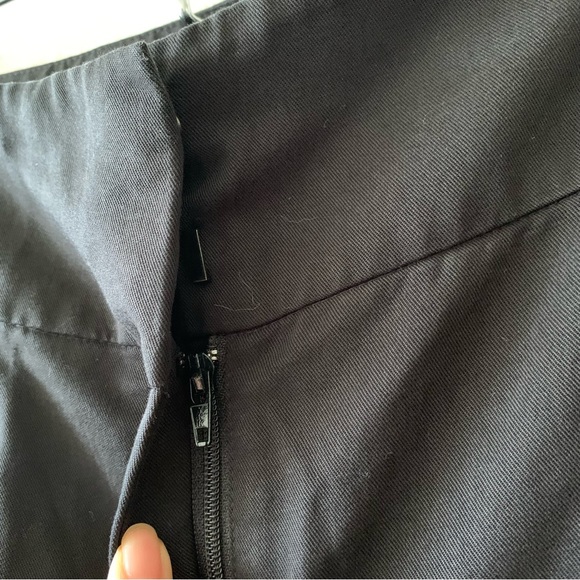 Eileen Fisher Solid Black 100% Tencel Soft Lightweight Straight Leg Women Pant 6 - Picture 3 of 8